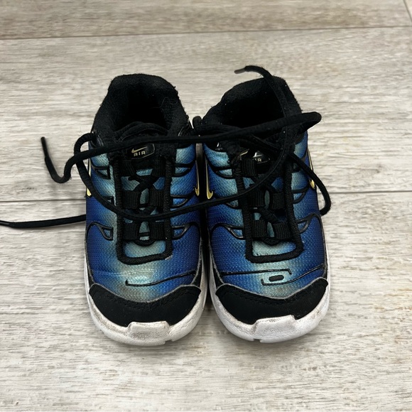 Nike Air Max Plus TD Toddler Sneakers Black Sky Blue Size 4C - Picture 2 of 11